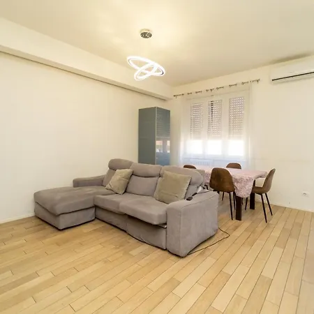 Apartman Maya